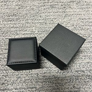 Black ring box with light New